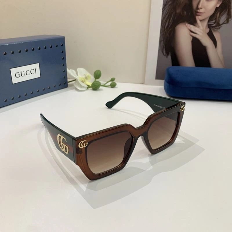 Fashionable Gucci Sunglasses 279412