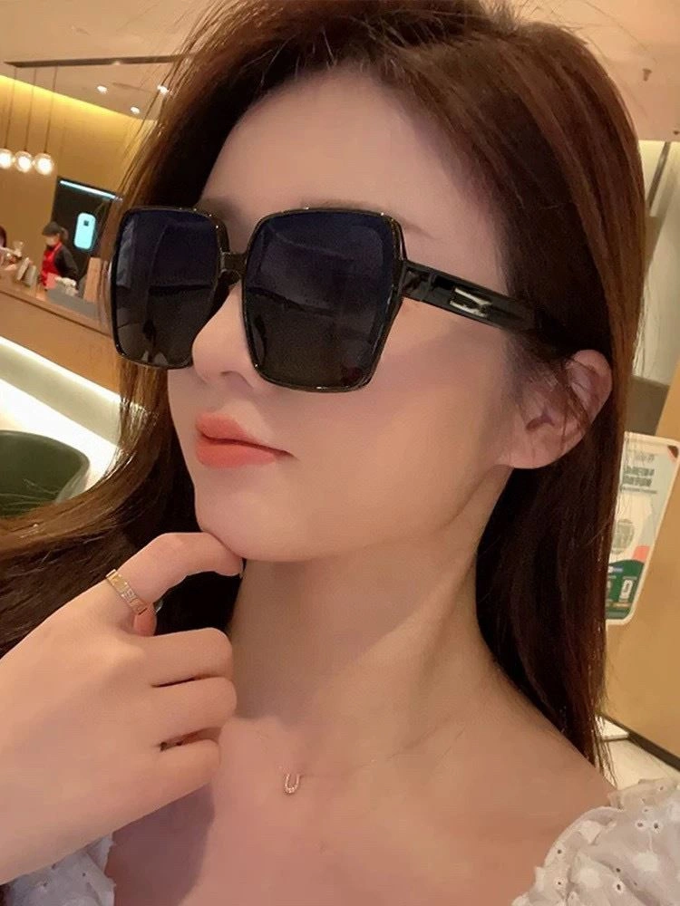 Gucci Sunglasses HighQuality 279985