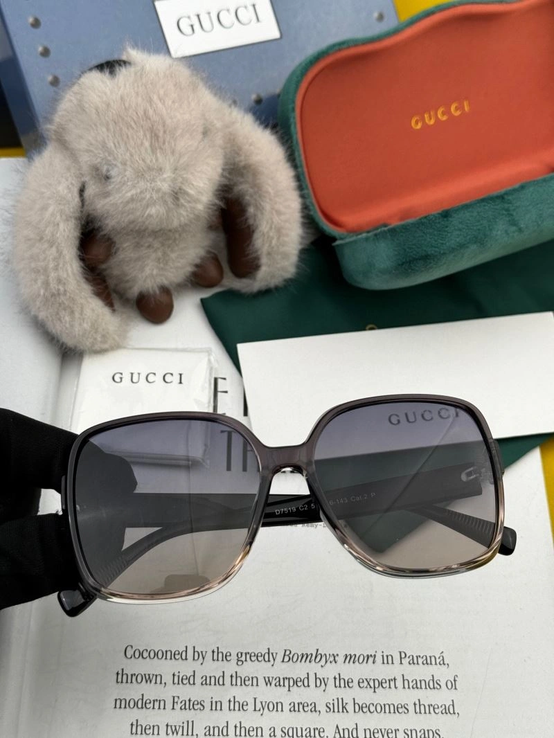 Gucci Sunglasses HighQuality 279985