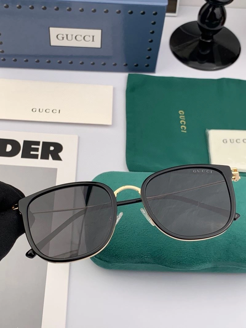 Gucci Sunglasses SportInspired 279984