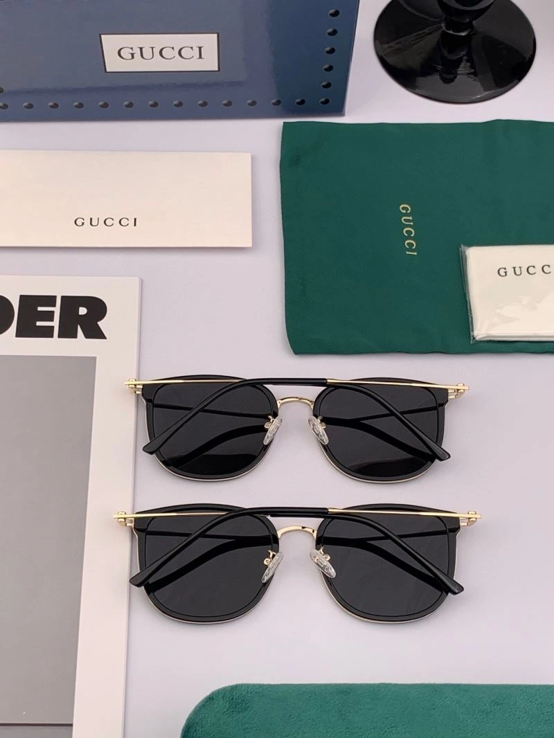 Gucci Sunglasses SportInspired 279984