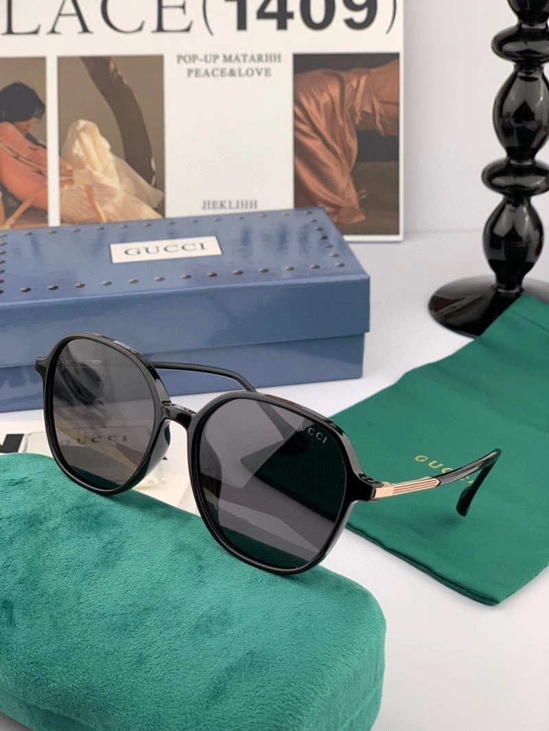 Gucci Sunglasses AllSeason 279981