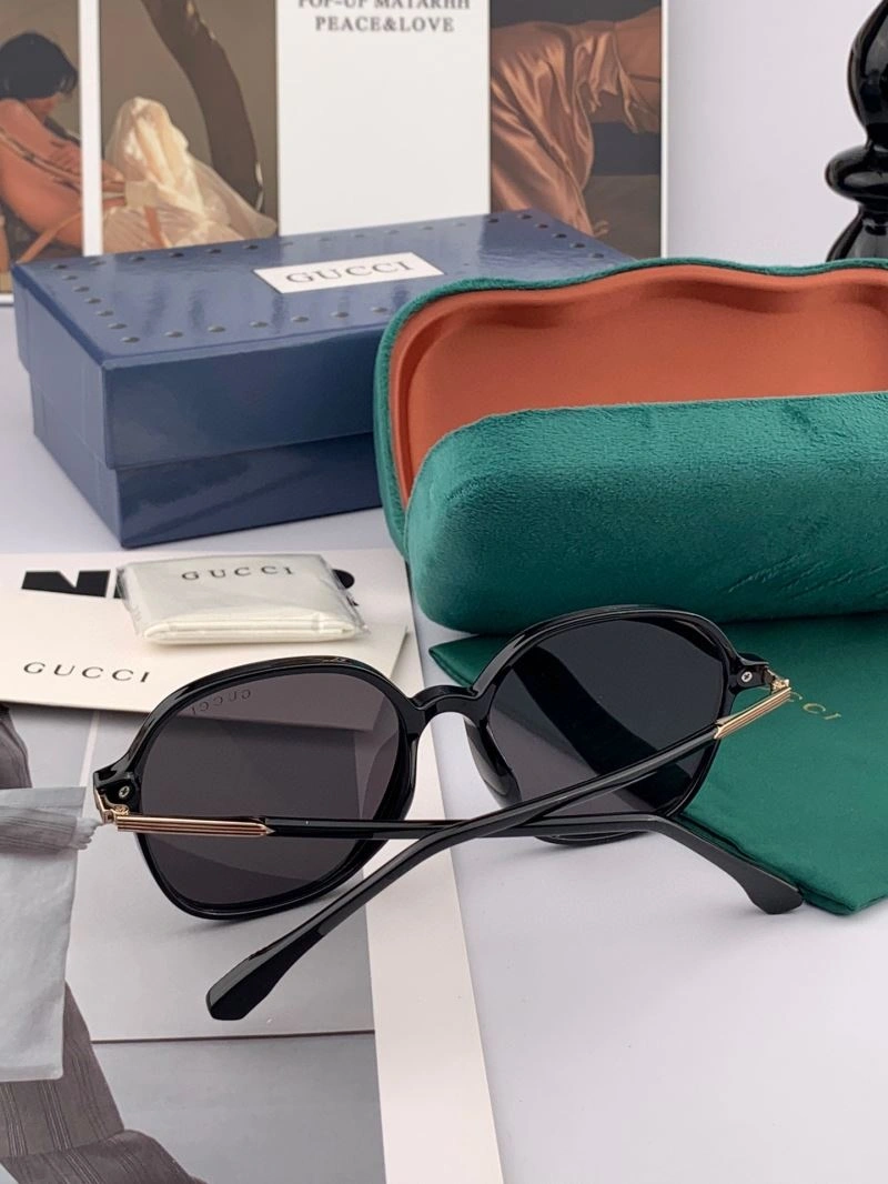 Gucci Sunglasses AllSeason 279981