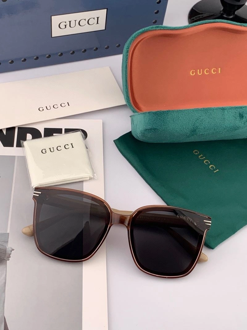 Gucci Sunglasses SmoothTexture 279988