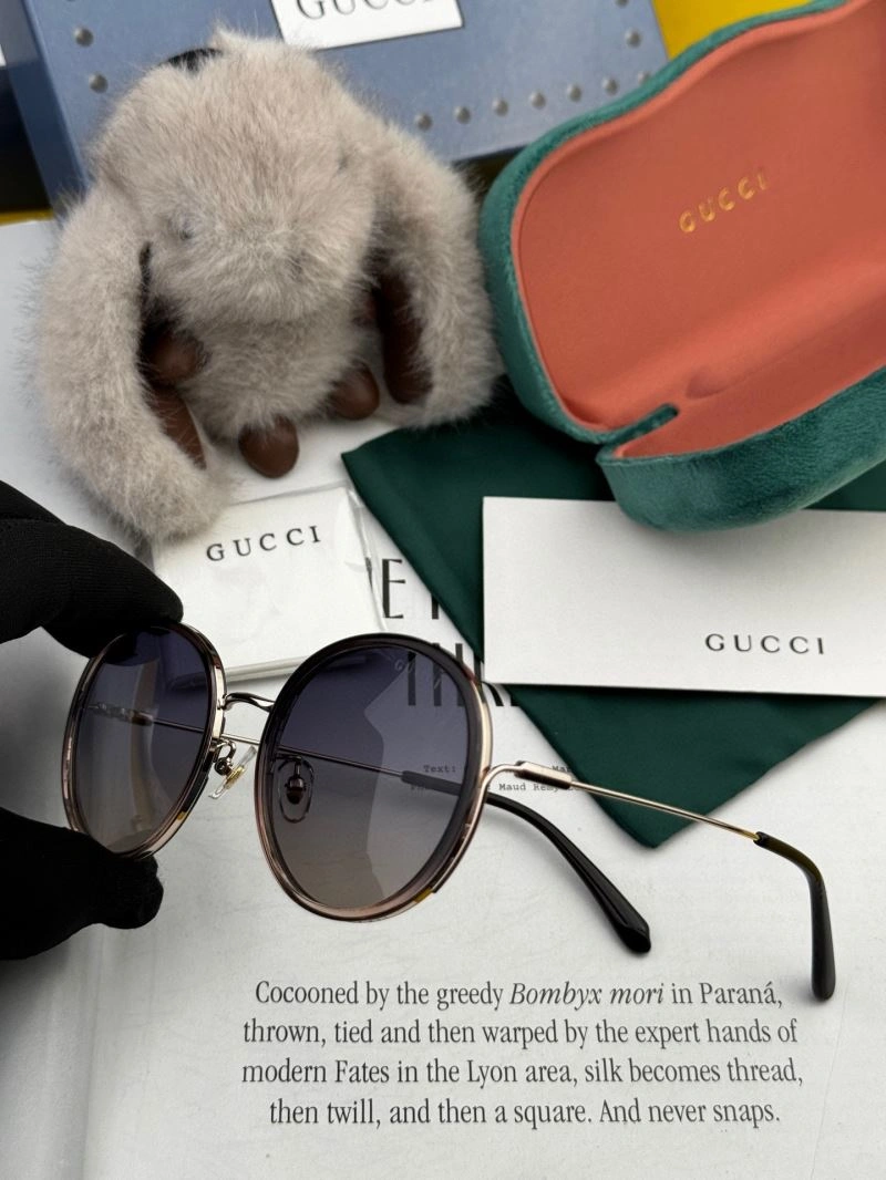 Gucci Sunglasses RelaxedFit 279987