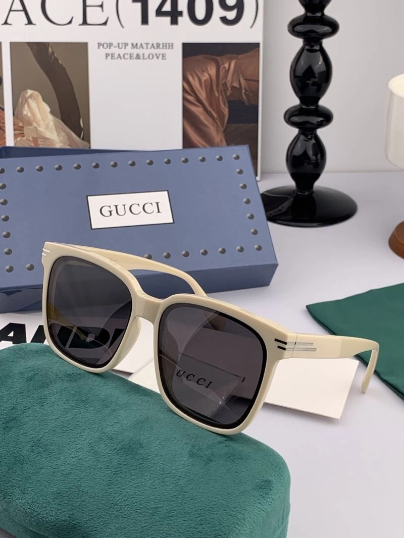 Gucci Sunglasses SoftTouch 279967