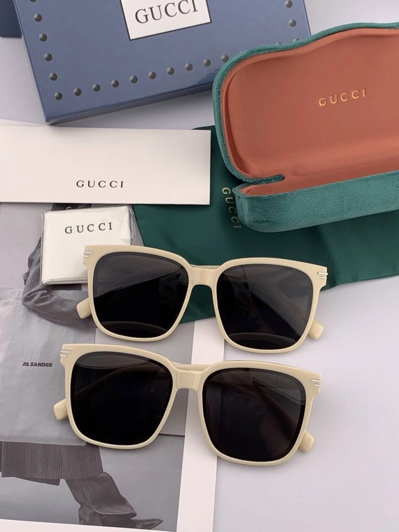 Gucci Sunglasses SoftTouch 279967