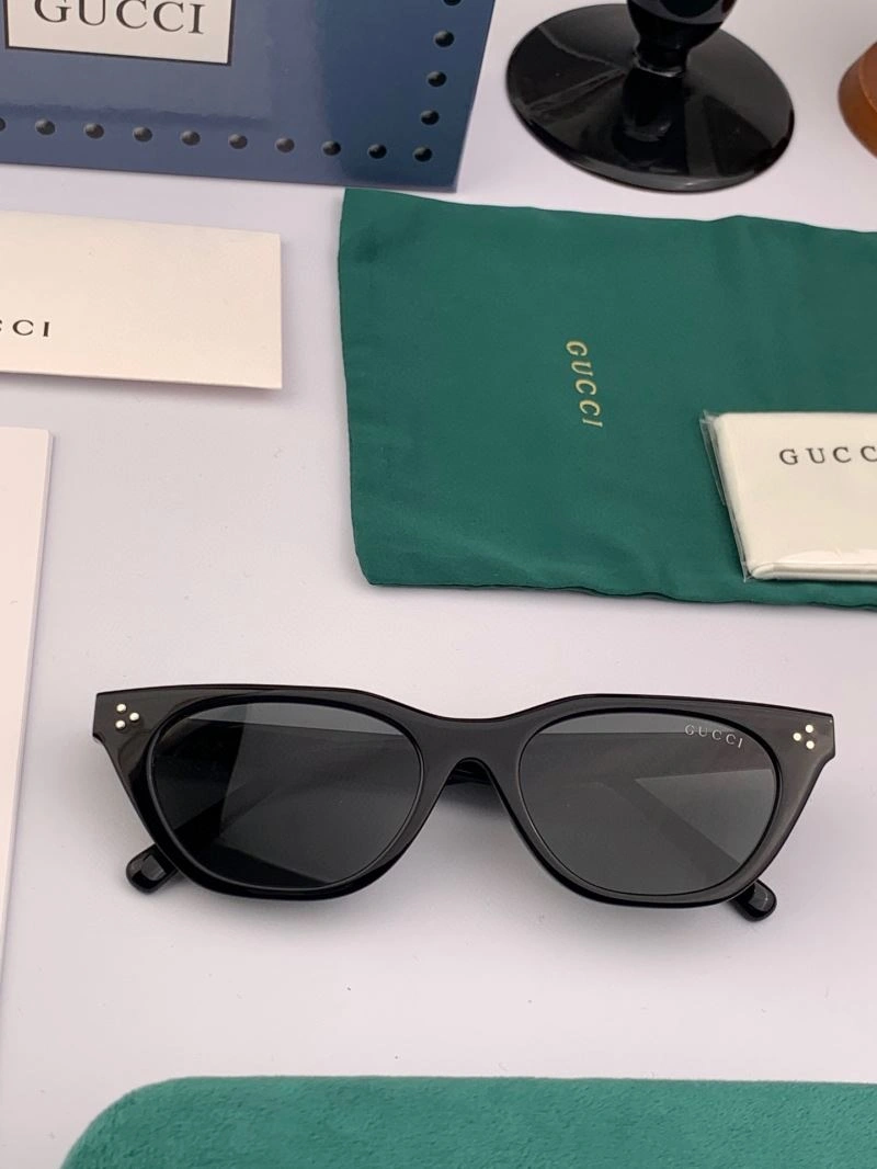 MultiPurpose Gucci Sunglasses 279971