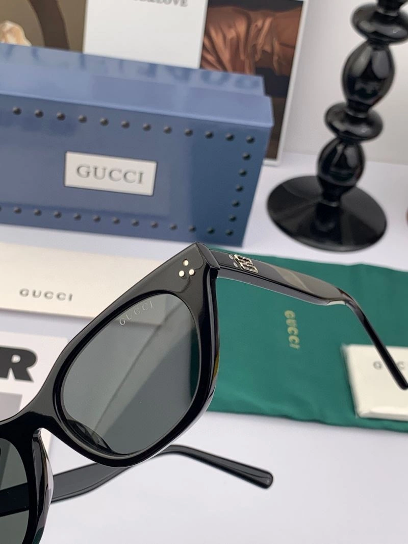 MultiPurpose Gucci Sunglasses 279971