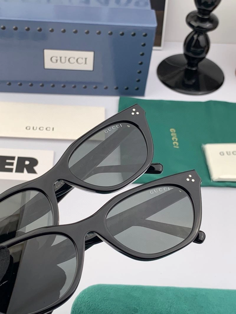 MultiPurpose Gucci Sunglasses 279971