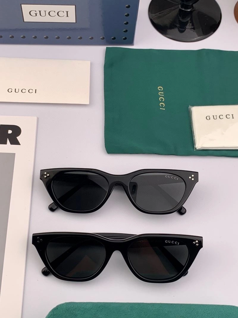 MultiPurpose Gucci Sunglasses 279971