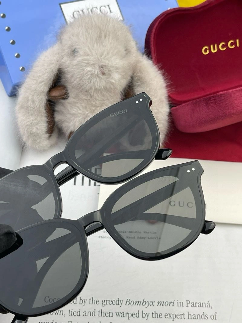 Unisex Gucci Sunglasses 279962