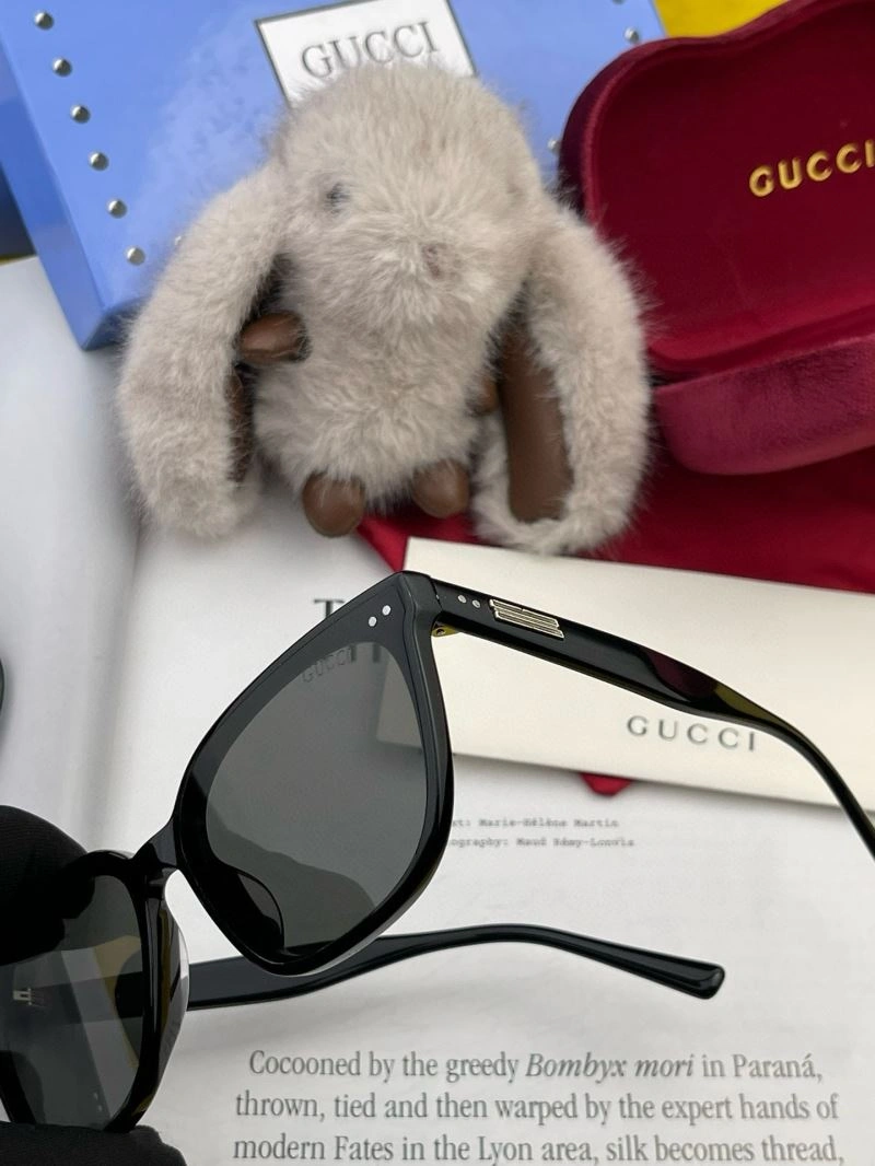 Gucci Sunglasses GoAnywhere 279969