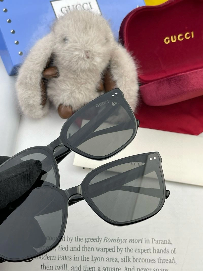 Gucci Sunglasses GoAnywhere 279969
