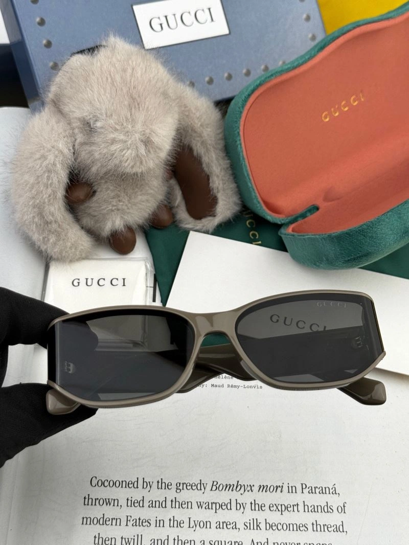Gucci Sunglasses TravelReady 279975