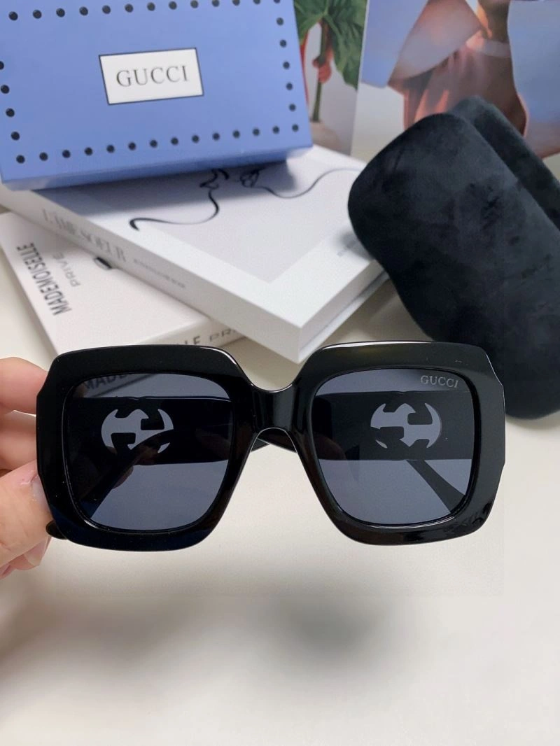 Gucci Sunglasses FashionForward 279954