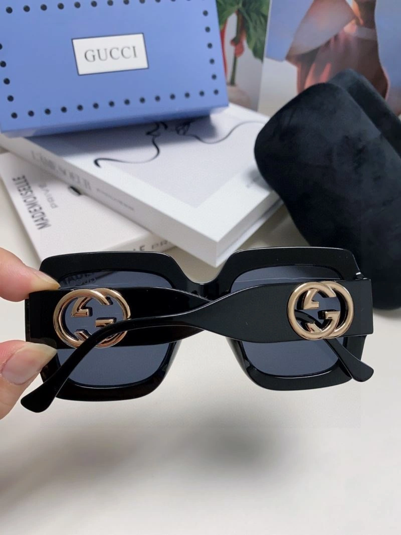 Gucci Sunglasses FashionForward 279954