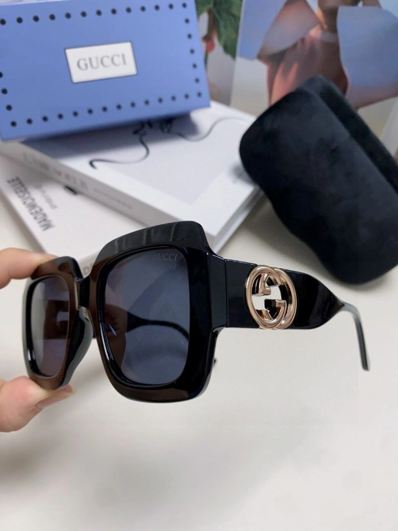 Gucci Sunglasses FashionForward 279954