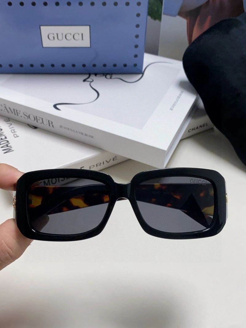FashionForward Gucci Sunglasses 279953