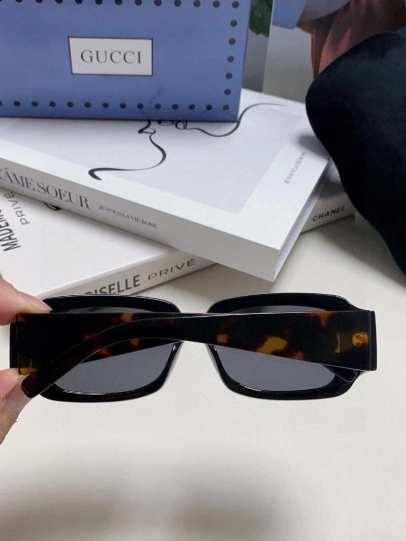 FashionForward Gucci Sunglasses 279953