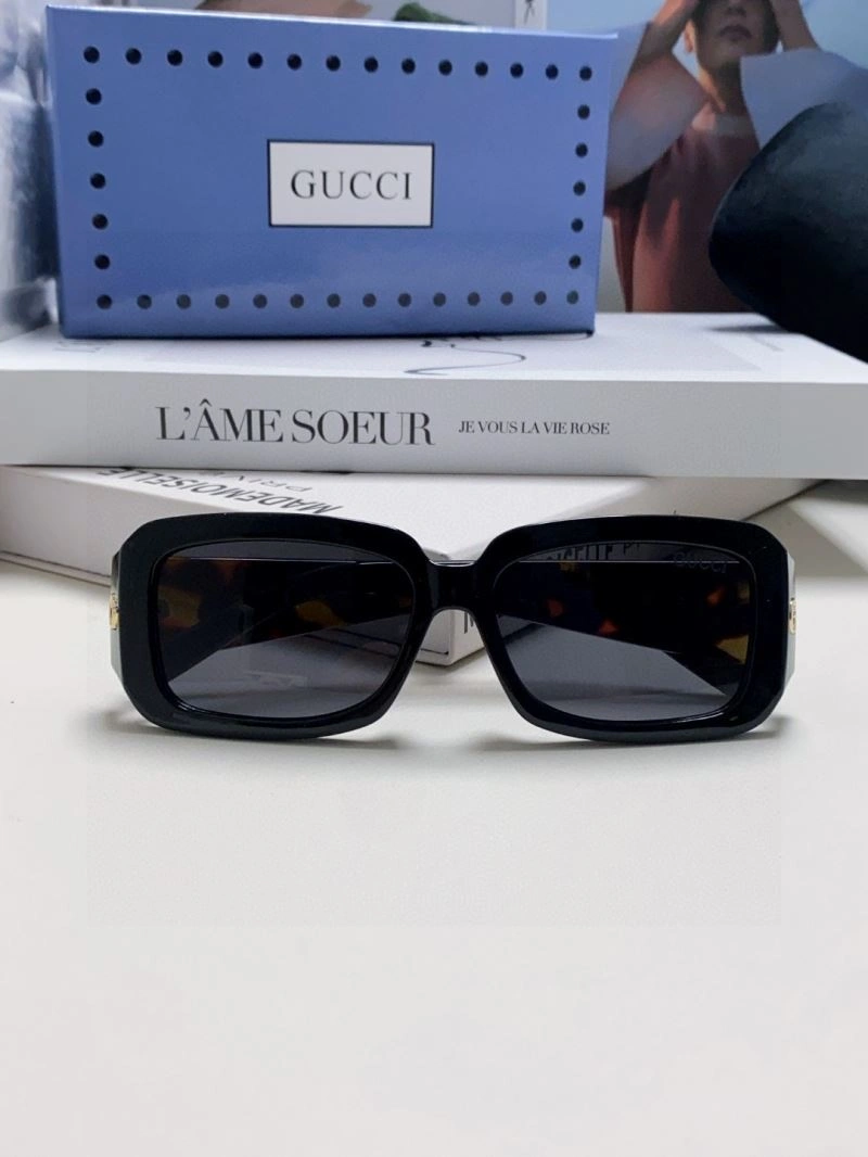 FashionForward Gucci Sunglasses 279953