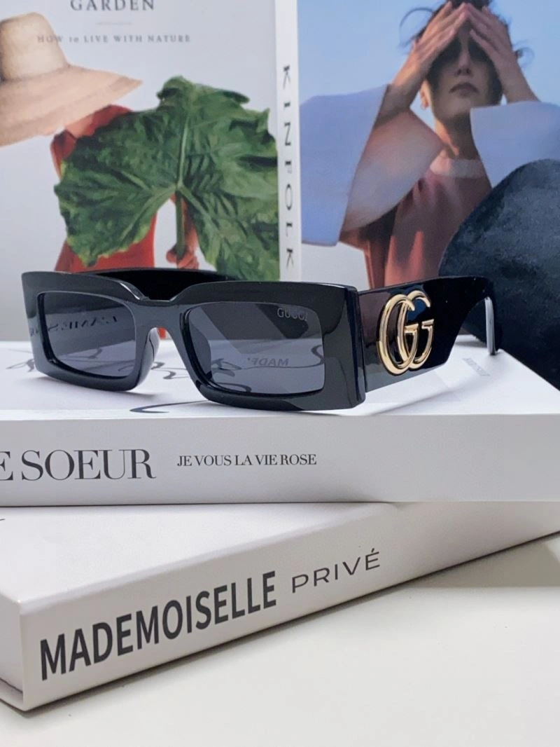 Gucci Sunglasses Contemporary 279952
