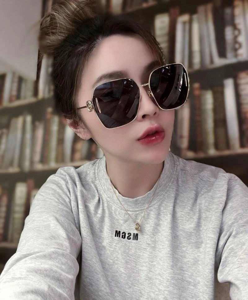 Gucci Sunglasses ComfortFit 279922