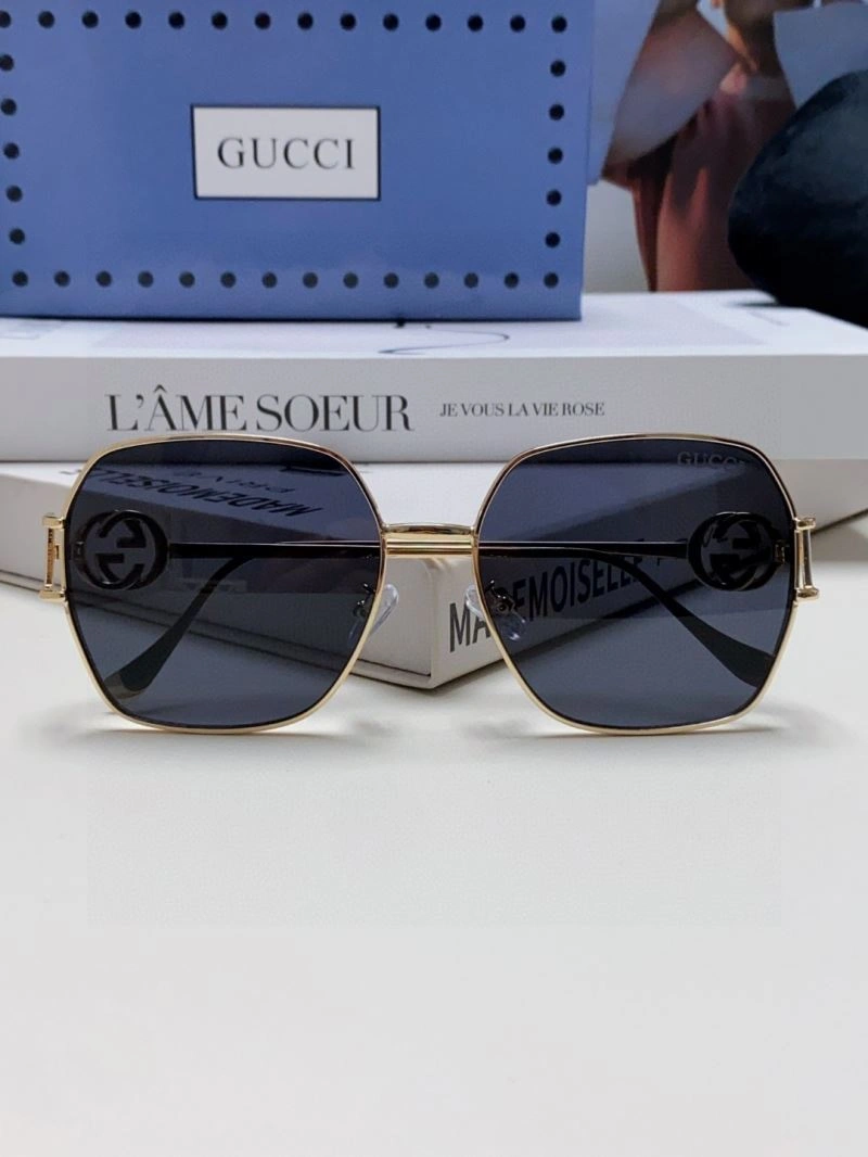 Gucci Sunglasses ComfortFit 279922