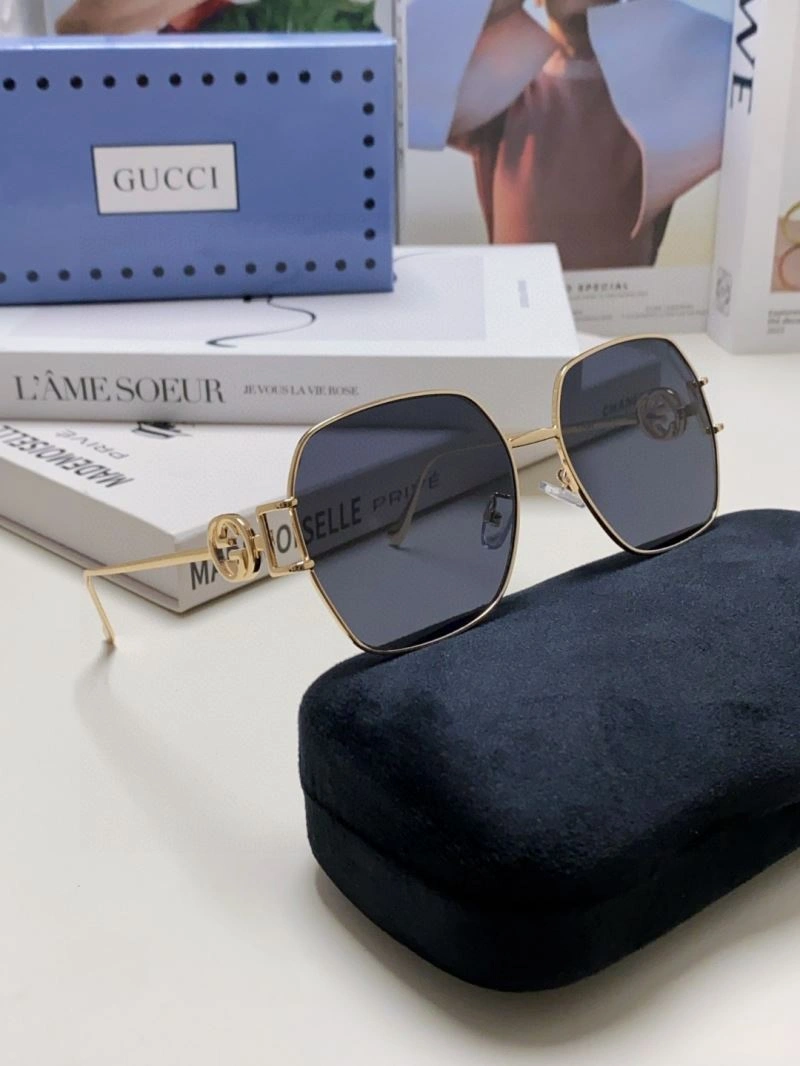 Gucci Sunglasses ComfortFit 279922