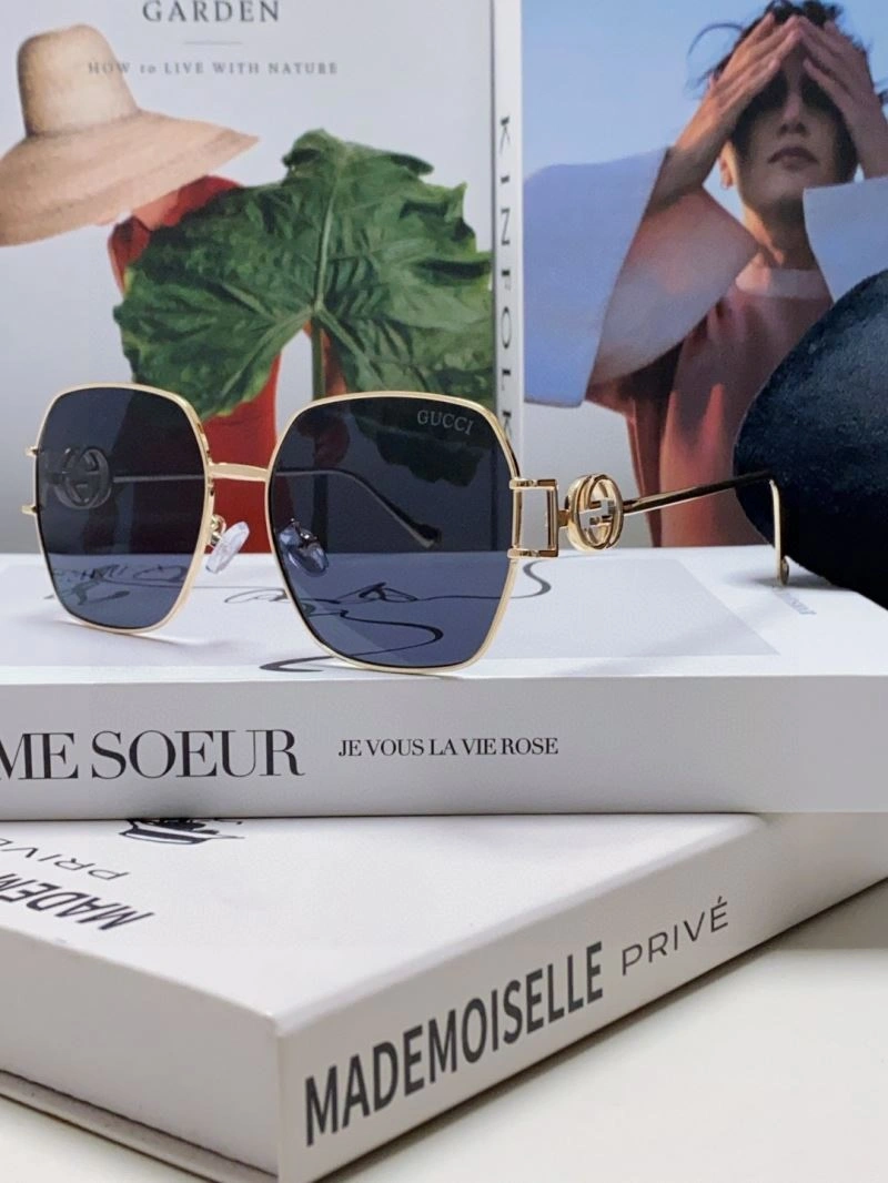 Gucci Sunglasses ComfortFit 279922