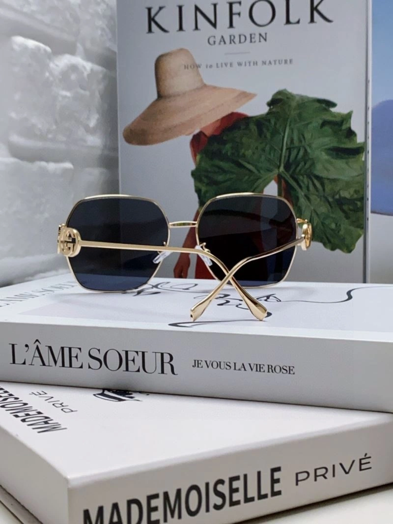 Gucci Sunglasses ComfortFit 279922