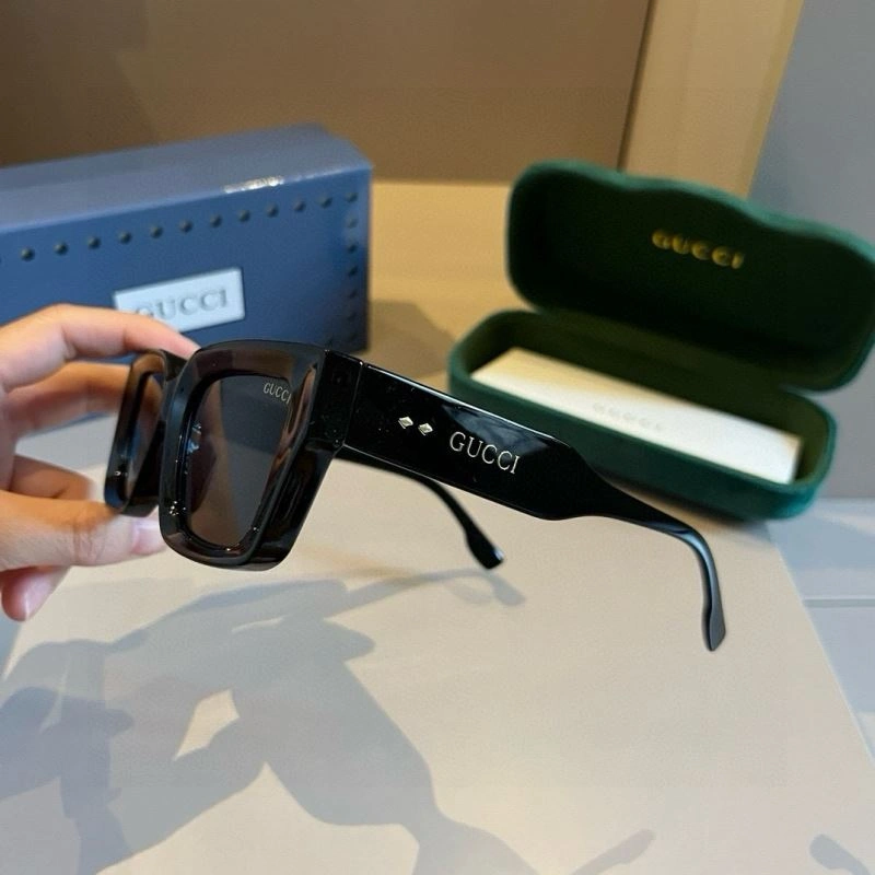 Comfortable Gucci Sunglasses 279936