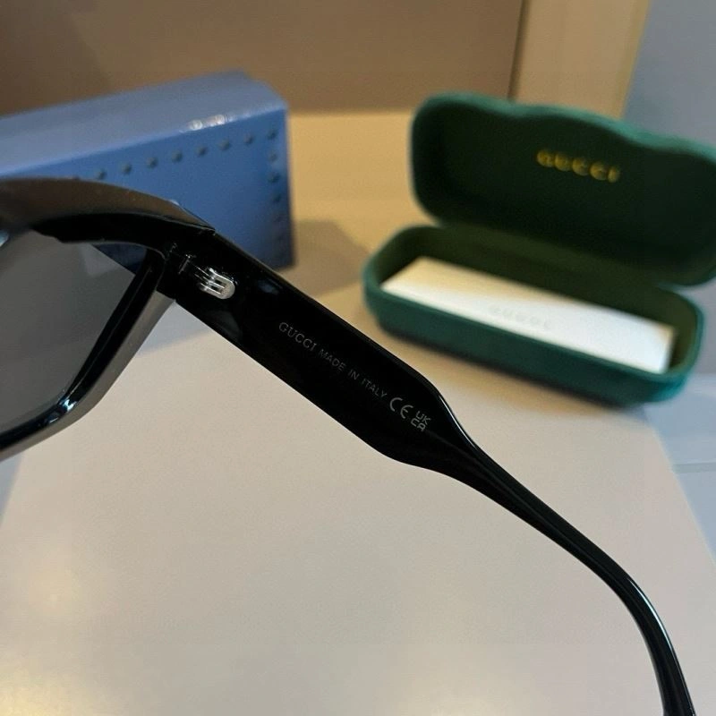 Comfortable Gucci Sunglasses 279936