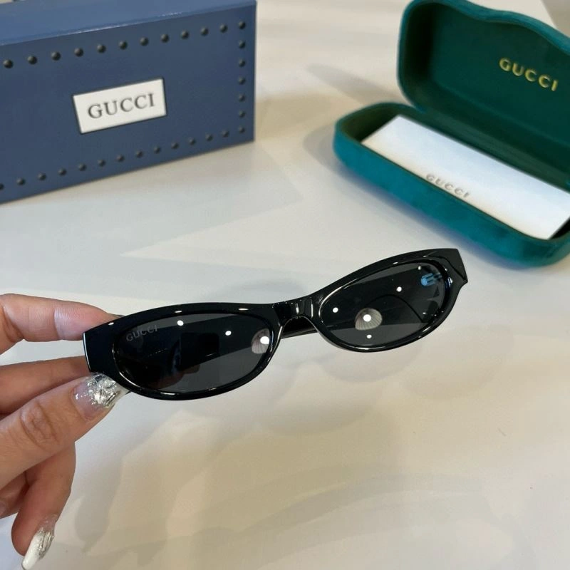 Gucci Sunglasses UrbanStyle 279919