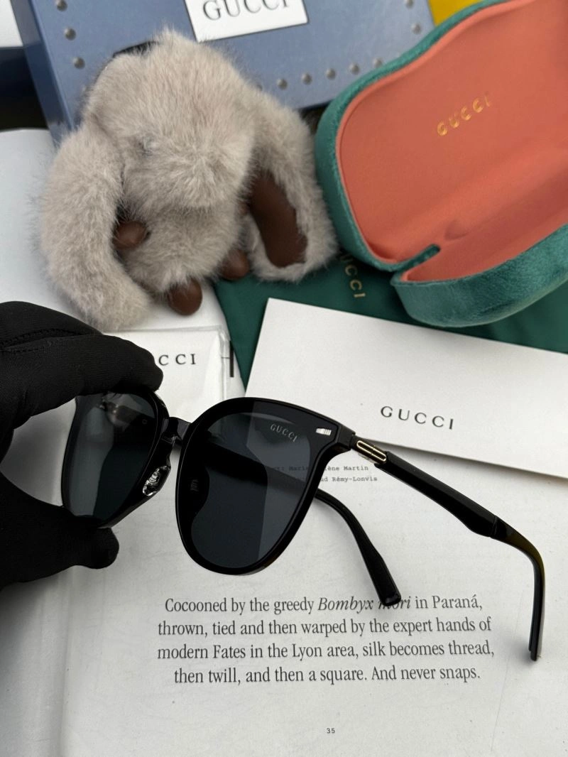 Durable Gucci Sunglasses 279928