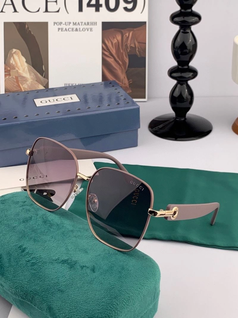 Effortless Gucci Sunglasses 279933