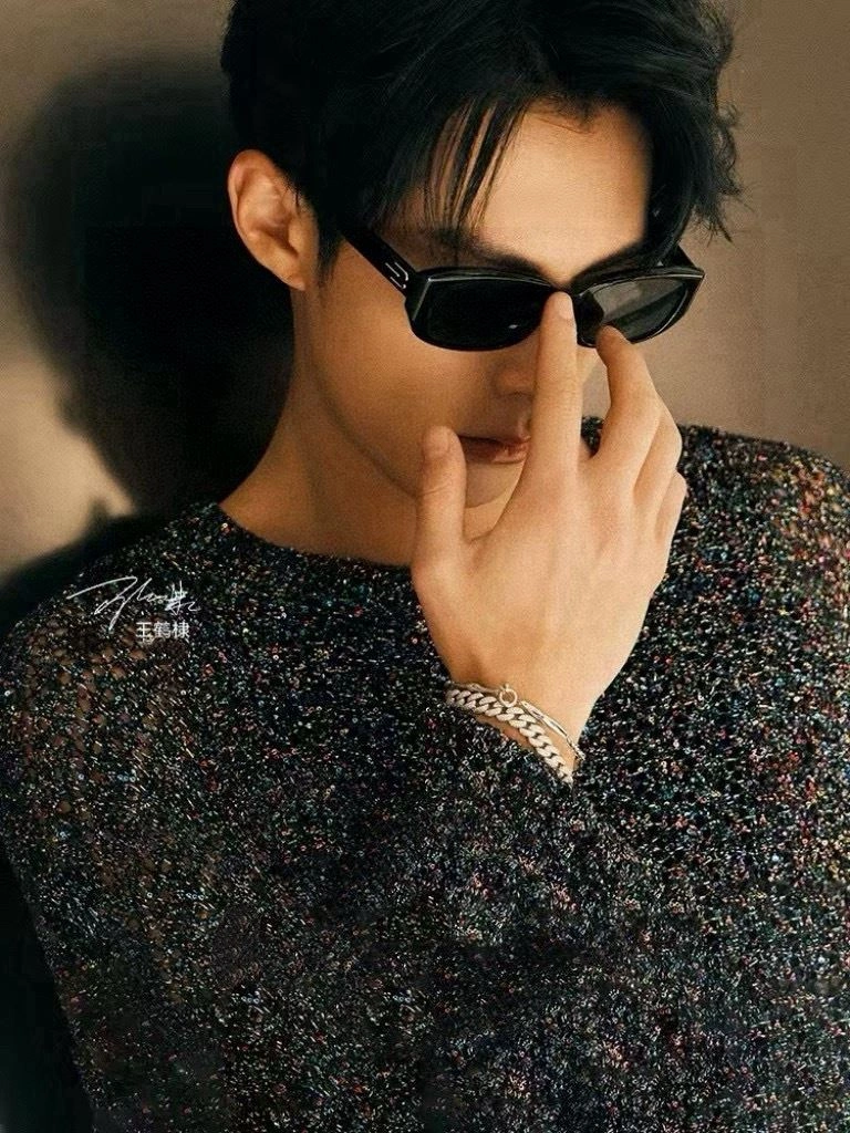 SmoothTexture Gucci Sunglasses 279918