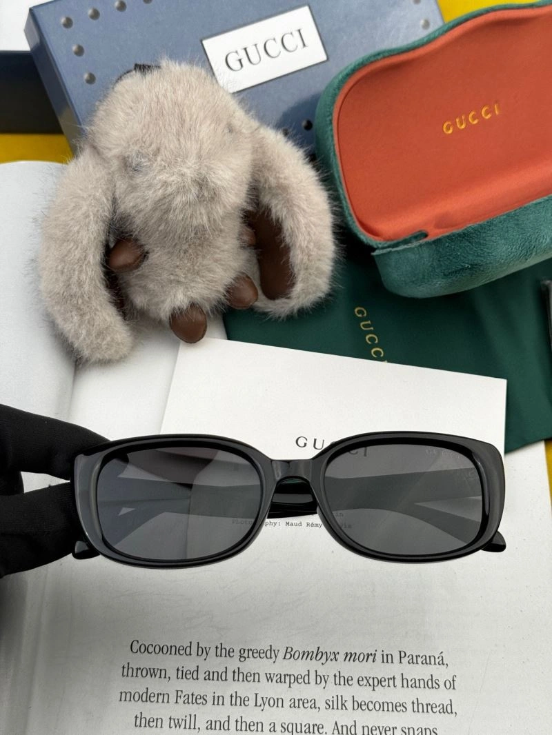 Gucci Sunglasses StreetReady 279915