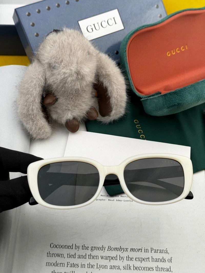 Gucci Sunglasses StreetReady 279915