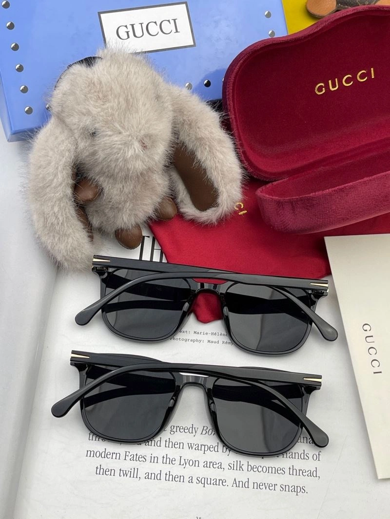 Minimalist Gucci Sunglasses 279912