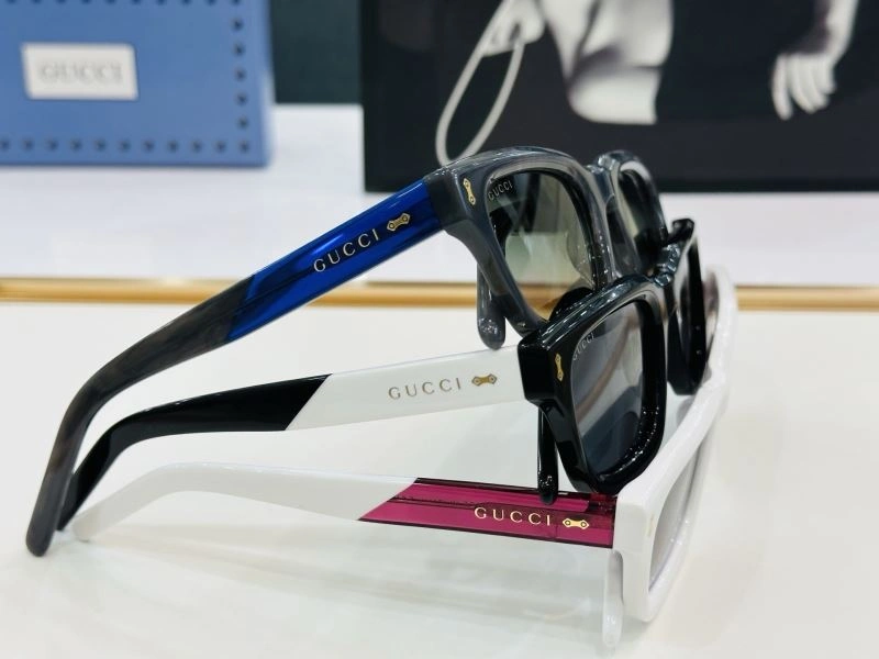 Gucci Sunglasses Durable 279905