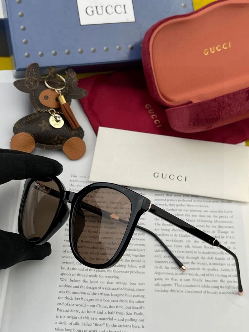 Upgraded Gucci Sunglasses 279906