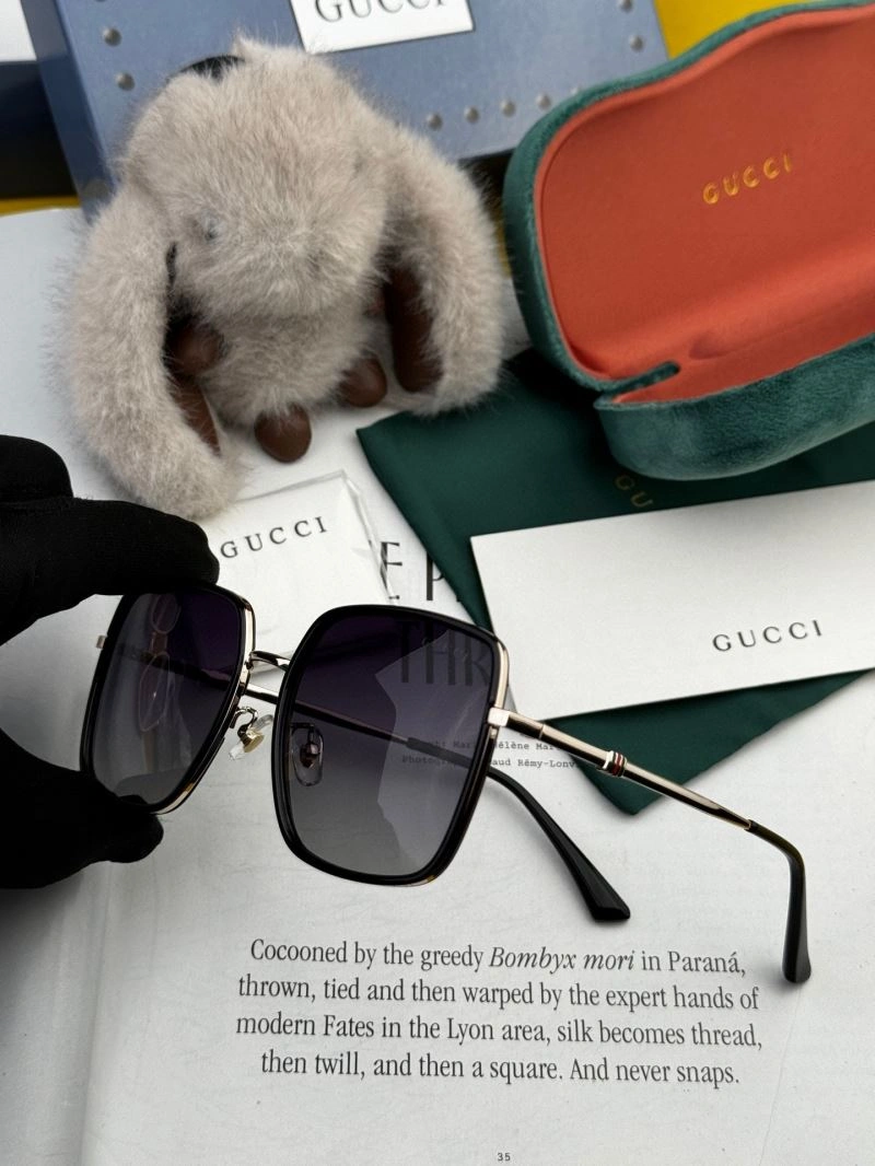 Gucci Sunglasses EasyCare 279896