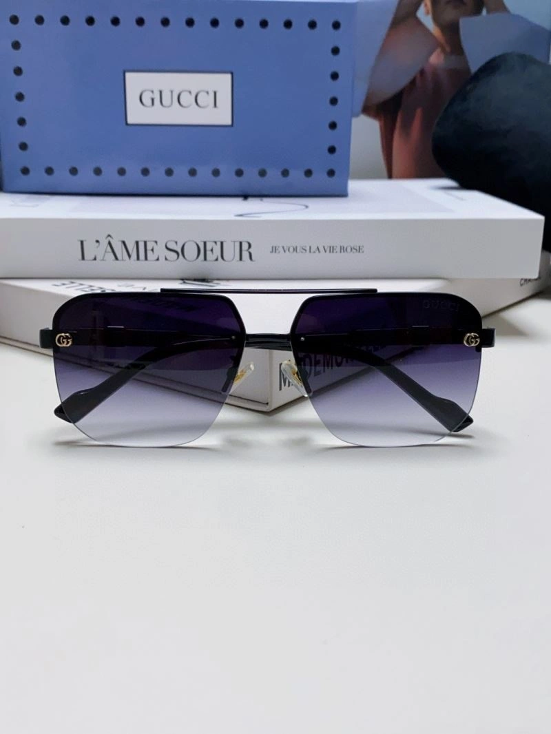Trendsetting Gucci Sunglasses 279878