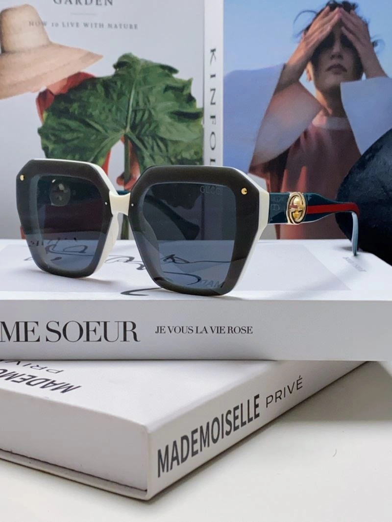 Gucci Sunglasses Breathable 279871