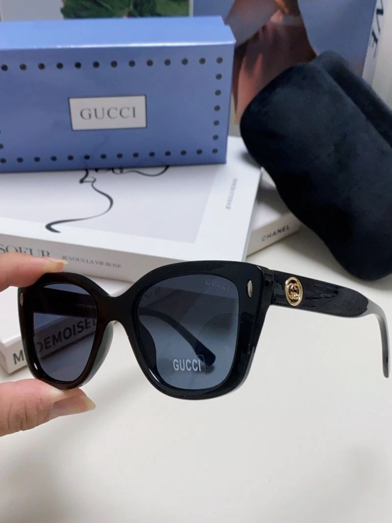 Gucci Sunglasses WrinkleFree 279870