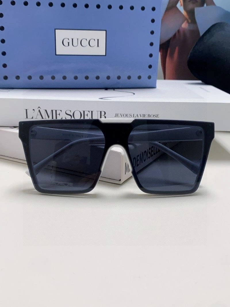 Lightweight Gucci Sunglasses 279868