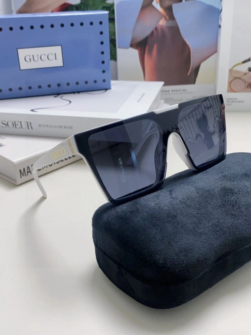Lightweight Gucci Sunglasses 279868