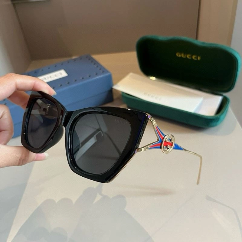 Packable Gucci Sunglasses 279837