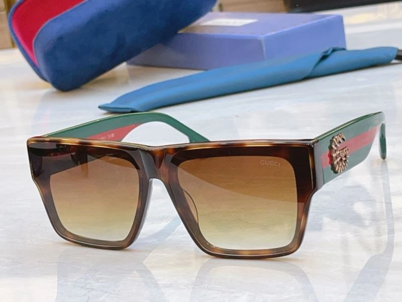 Elegant Gucci Sunglasses 279842